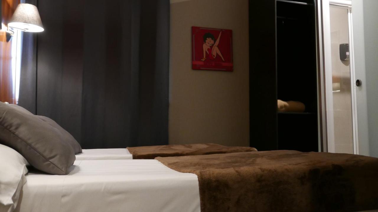 Hostal Don Pedro マドリード エクステリア 写真